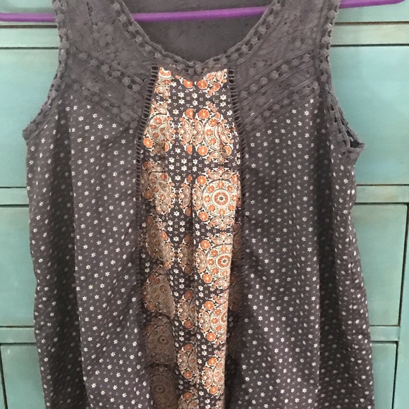 Top - Picture 2 of 5